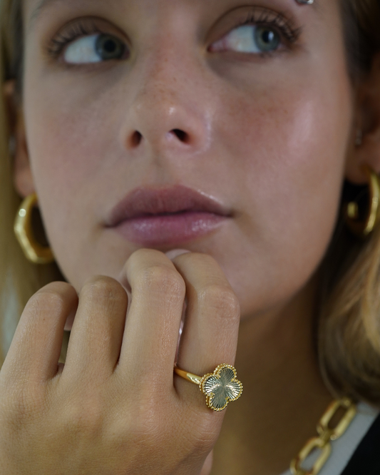 Anillo Trebol