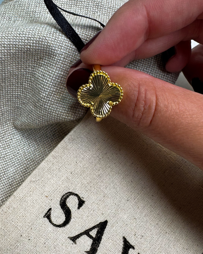 Anillo Trebol