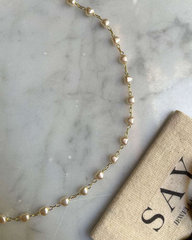 Choker White & Gold