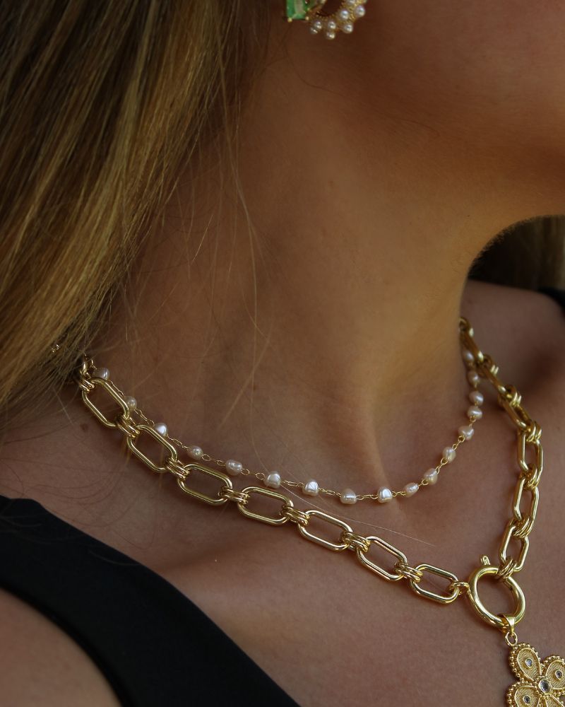 Choker White & Gold