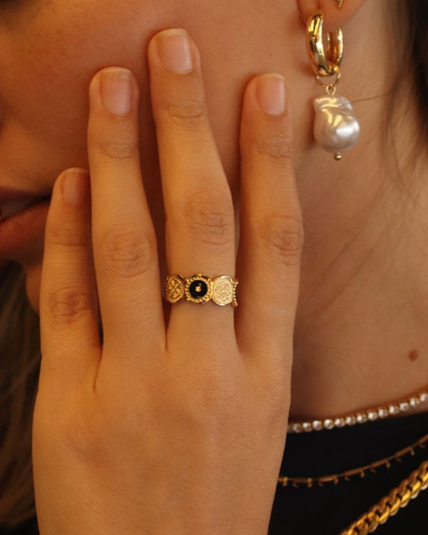 Anillo Black and Gold